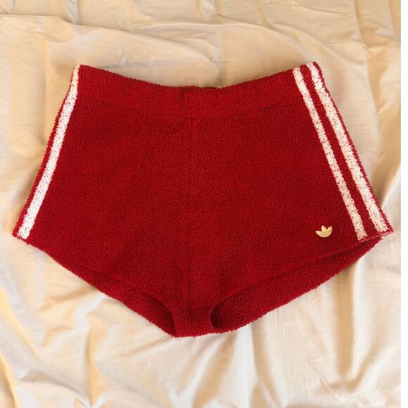 Adidas Originals Adidas Womens Knit Shorts Red Jennie Blackpink Size Medium - Picture 2 of 4